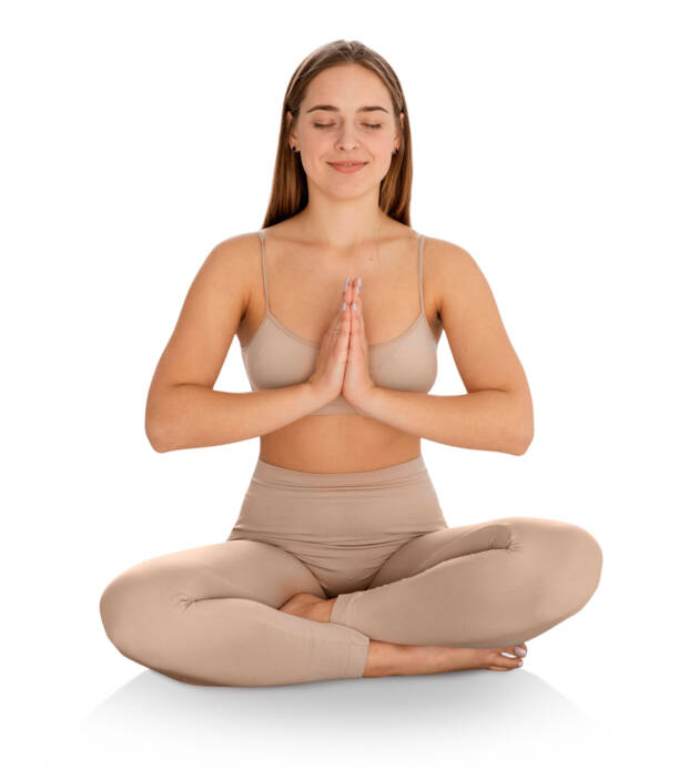 mujer-haciendo-yoga-en-hanami-interlomas